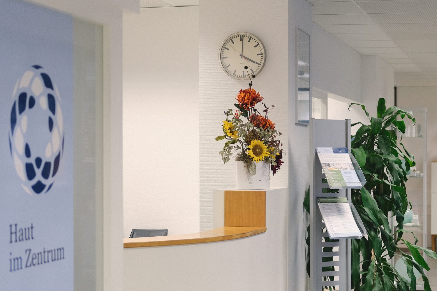 Empfang der Hautarztpraxis Haut im Zentrum in Euskirchen